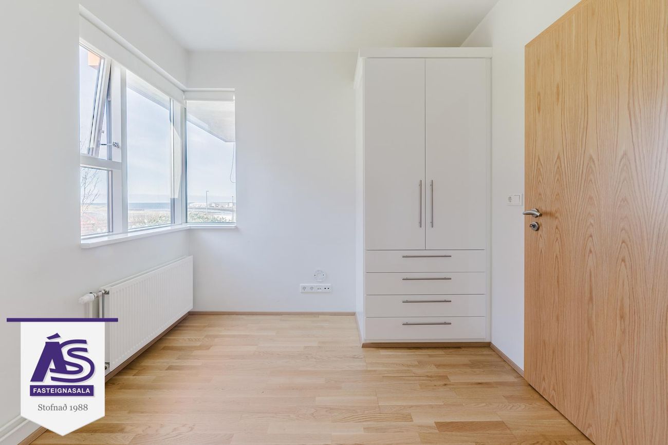 Skipalón 12 - 0104, 220 Hafnarfjörður