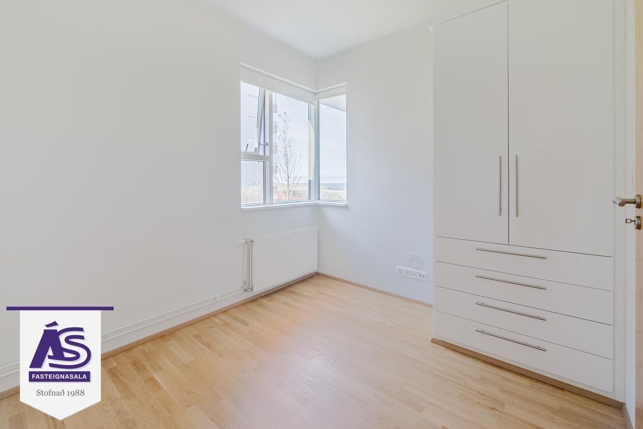 Skipalón 12 - 0104, 220 Hafnarfjörður