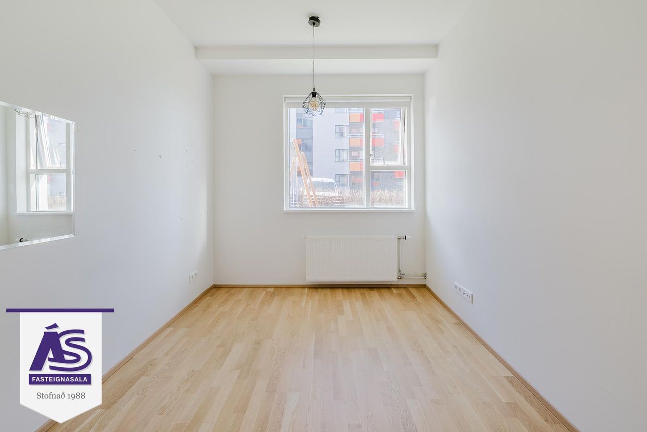 Skipalón 12 - 0104, 220 Hafnarfjörður