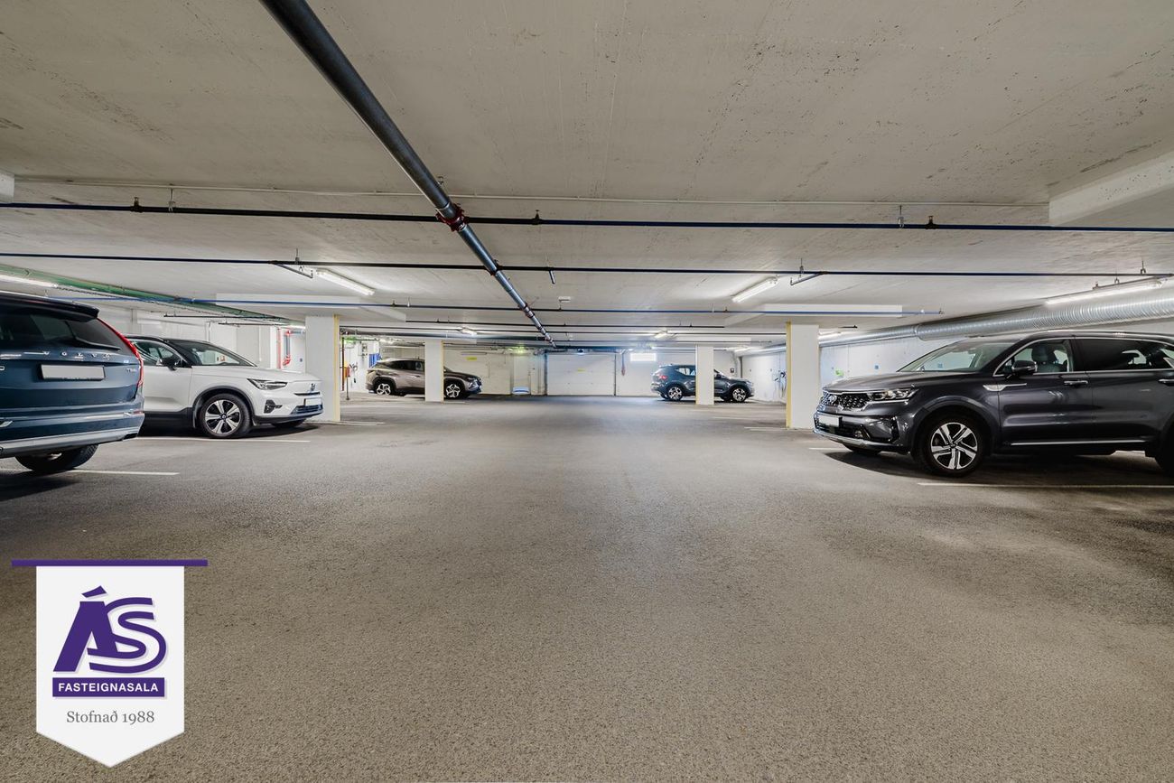 Skipalón 12 - 0104, 220 Hafnarfjörður