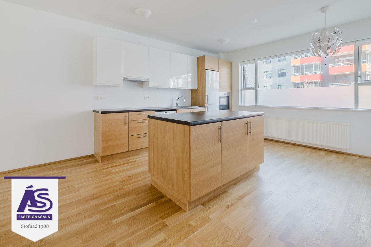 Skipalón 12 - 0104, 220 Hafnarfjörður