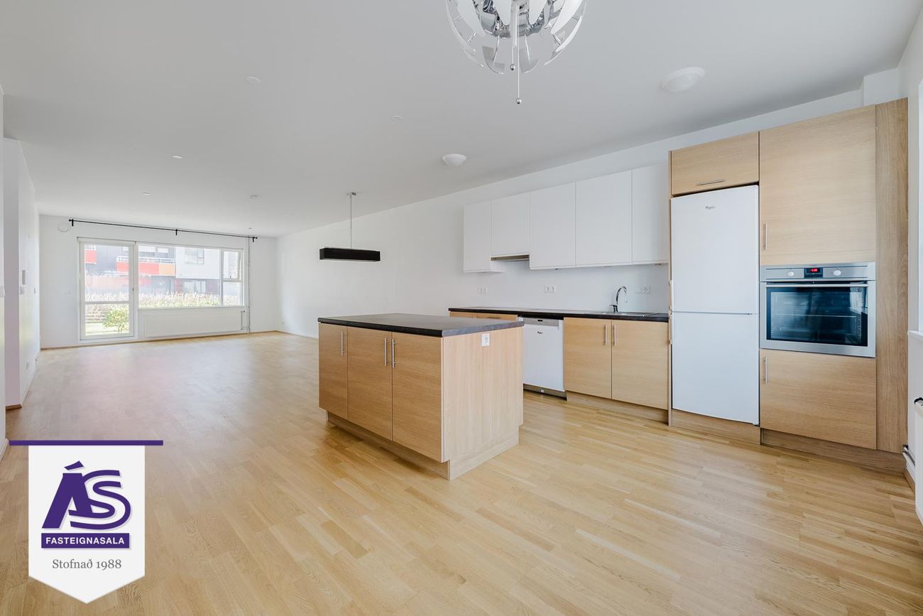 Skipalón 12 - 0104, 220 Hafnarfjörður