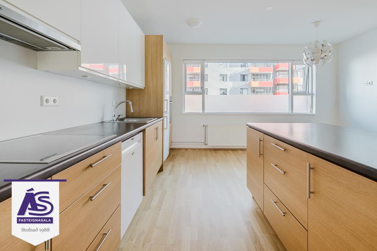 Skipalón 12 - 0104, 220 Hafnarfjörður