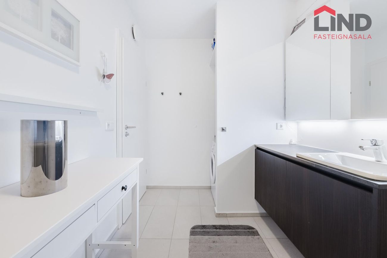 Dugguvogur 6 - 0302, 104 Reykjavík