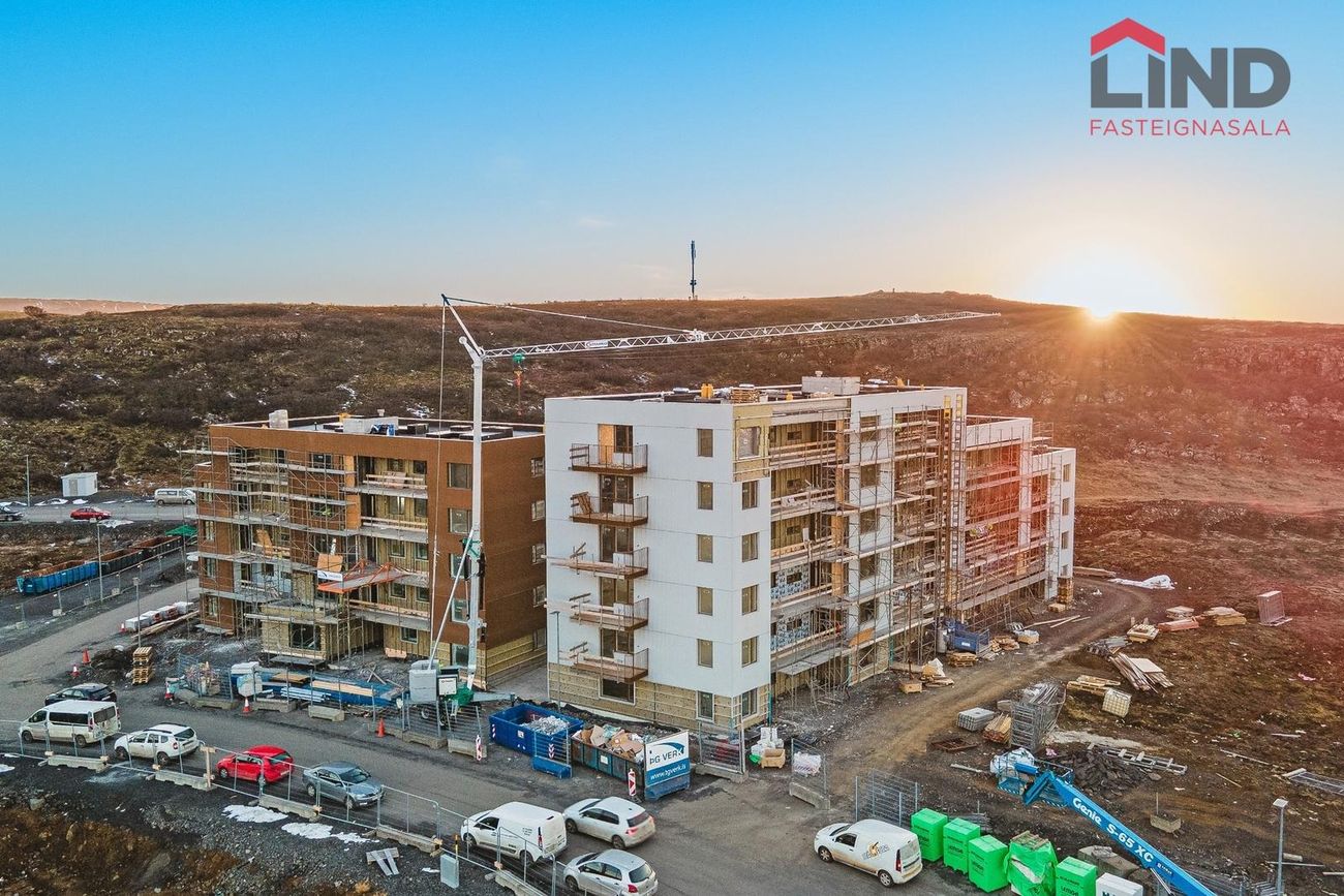 Baughamar 23, 221 Hafnarfjörður