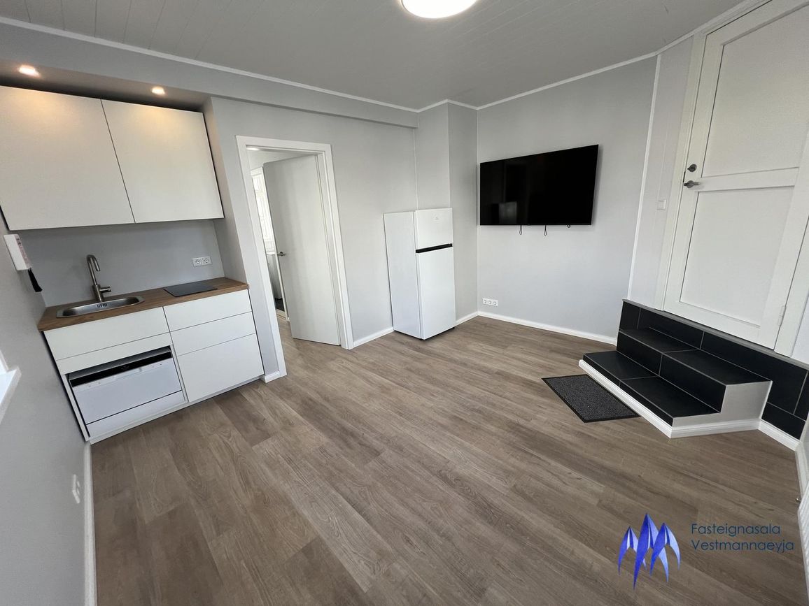 Vestmannabraut 33, 900 Vestmannaeyjabær