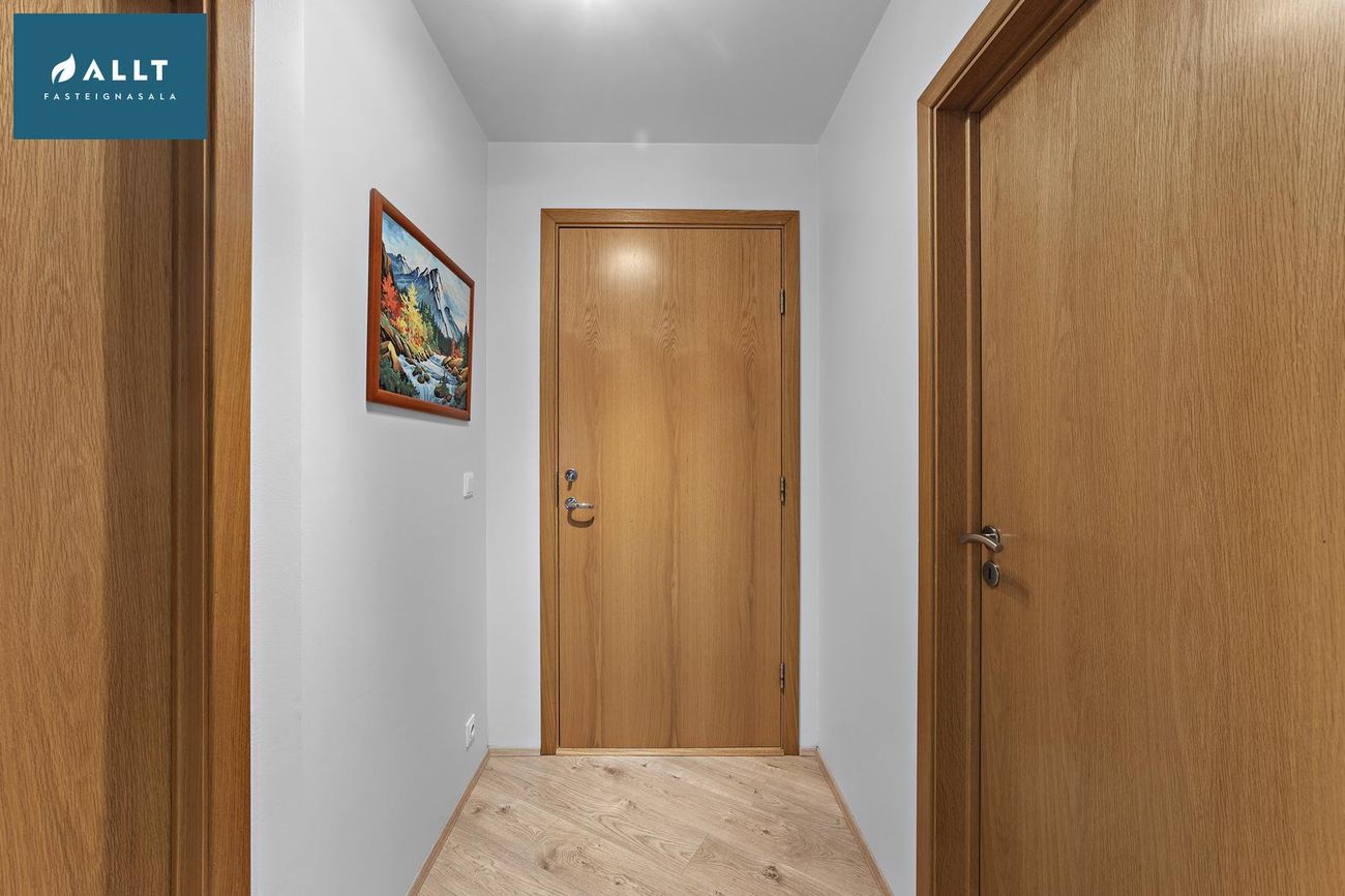 Tjarnabraut 8B, 260 Reykjanesbær