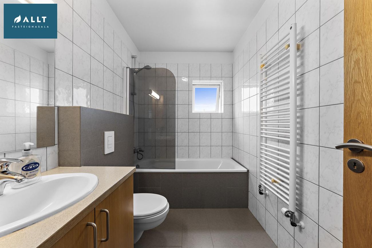 Tjarnabraut 8B, 260 Reykjanesbær