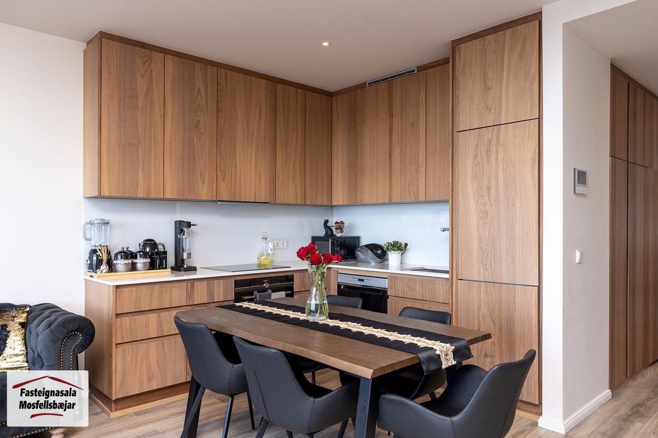 Hallgerðargata 9, 105 Reykjavík