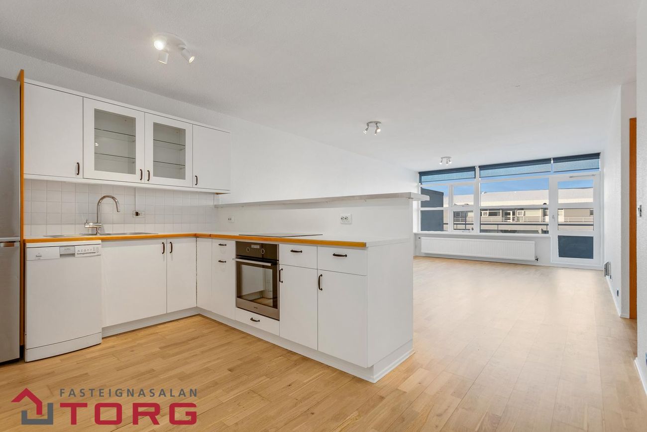 Langamýri 20, 210 Garðabær