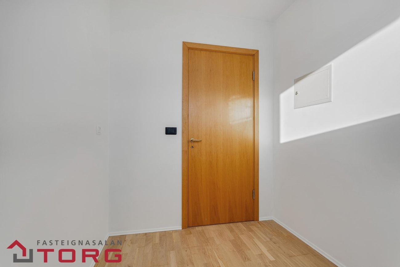 Langamýri 20, 210 Garðabær