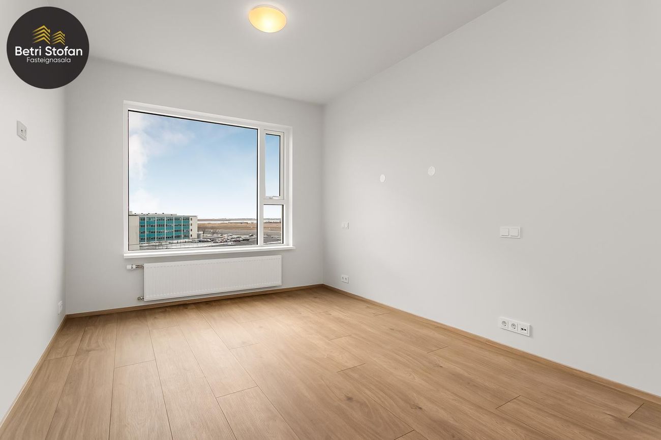 Fálkahlíð 5 - 0325, 102 Reykjavík