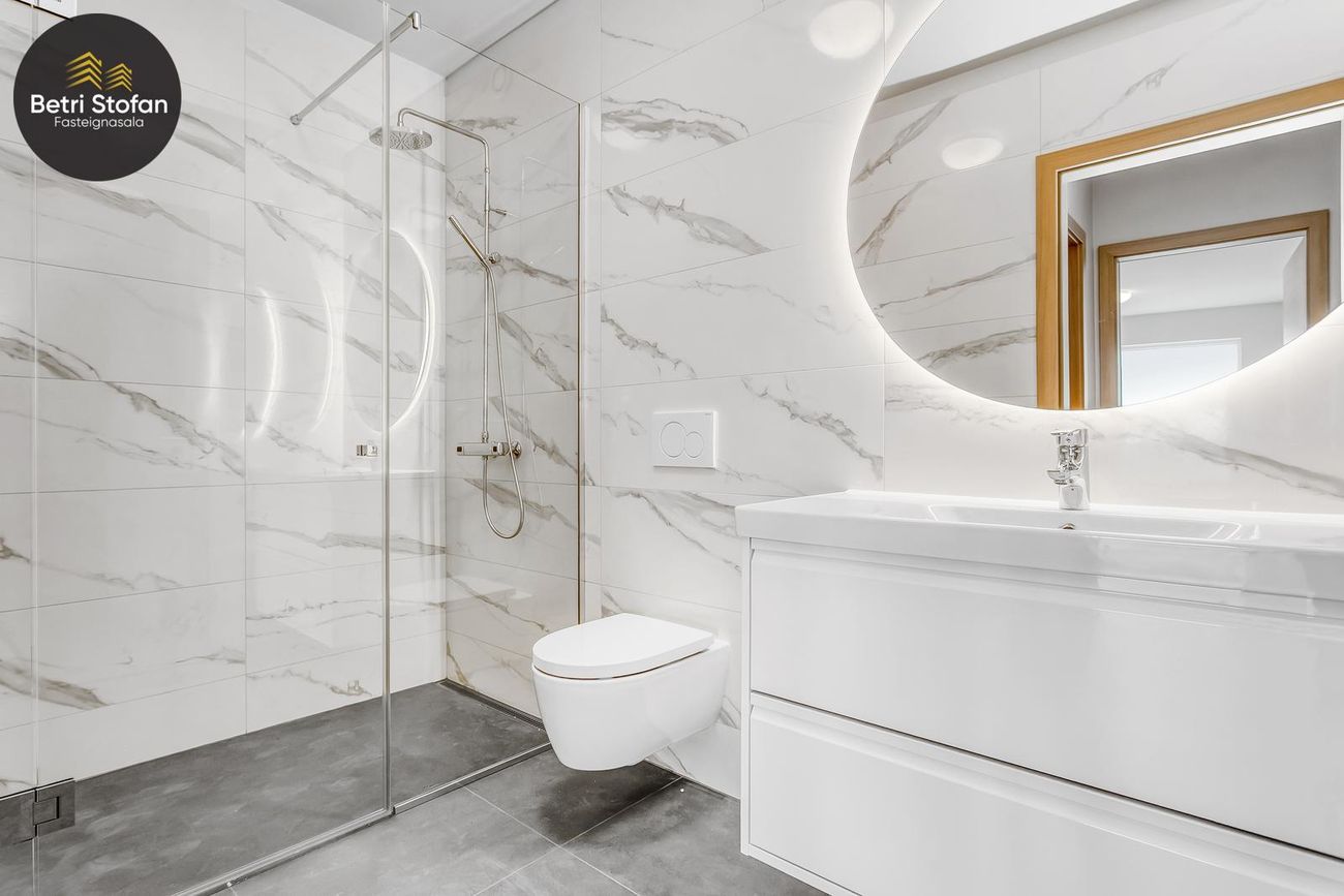 Fálkahlíð 5 - 0325, 102 Reykjavík