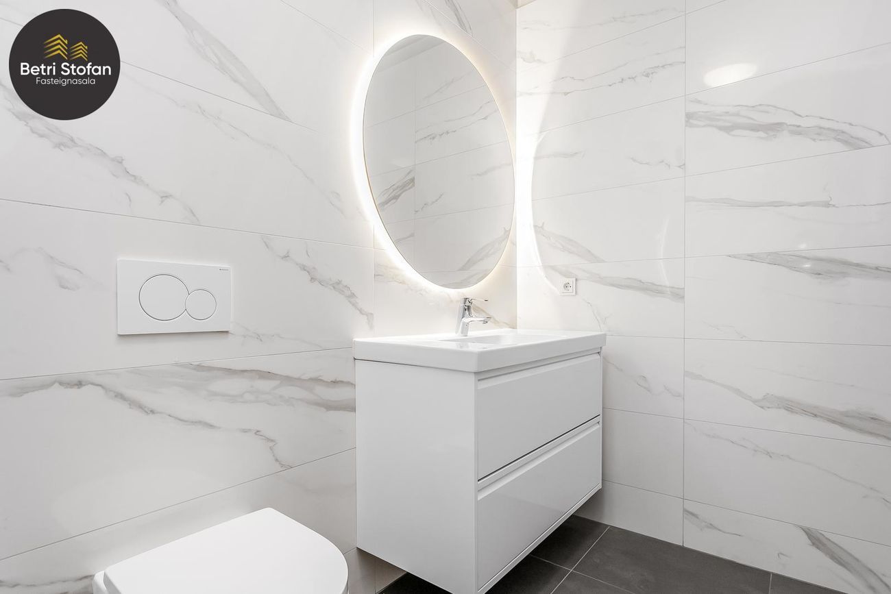 Fálkahlíð 5 - 0325, 102 Reykjavík