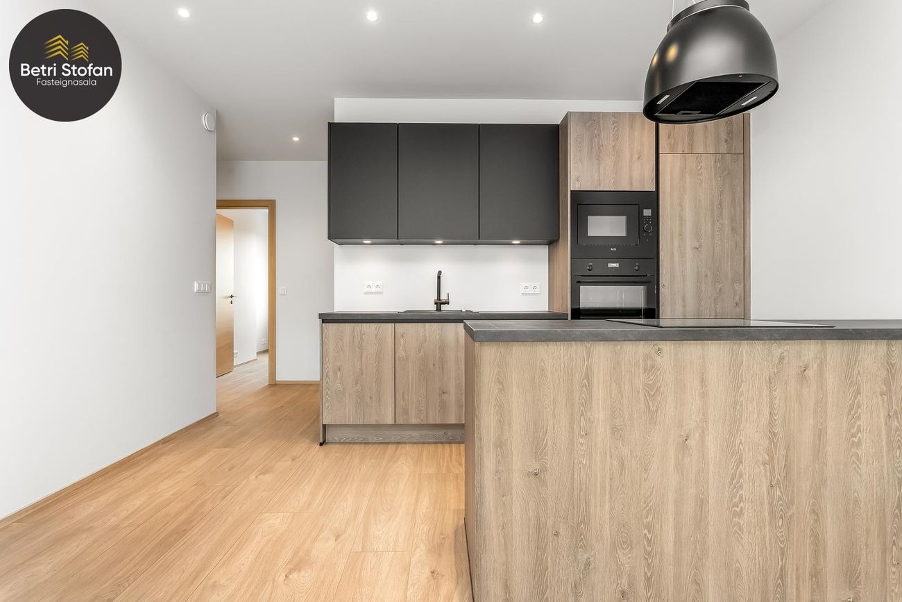 Fálkahlíð 5 - 0325, 102 Reykjavík