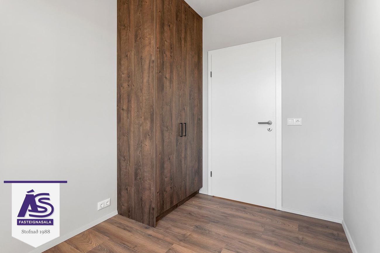 Áshamar 48 - 0304, 221 Hafnarfjörður