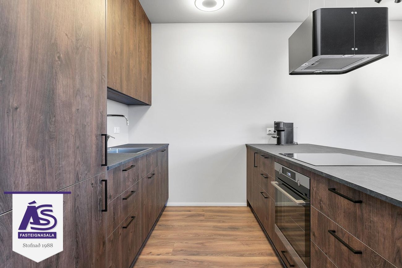 Áshamar 48 - 0304, 221 Hafnarfjörður