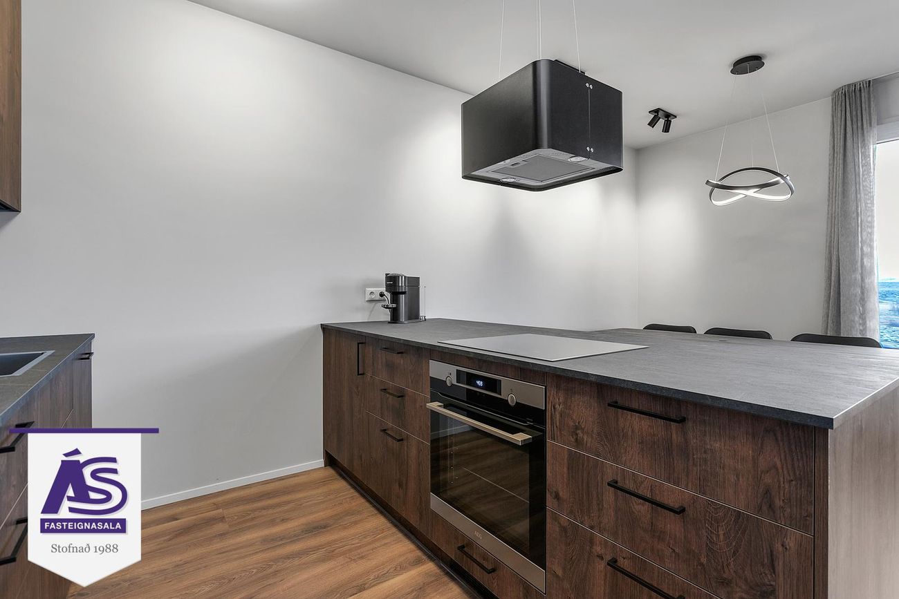 Áshamar 48 - 0304, 221 Hafnarfjörður
