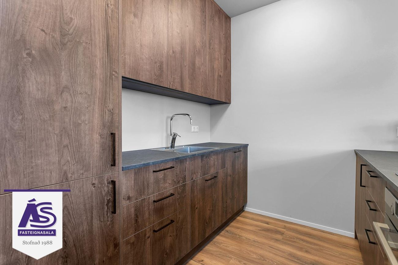 Áshamar 48 - 0304, 221 Hafnarfjörður