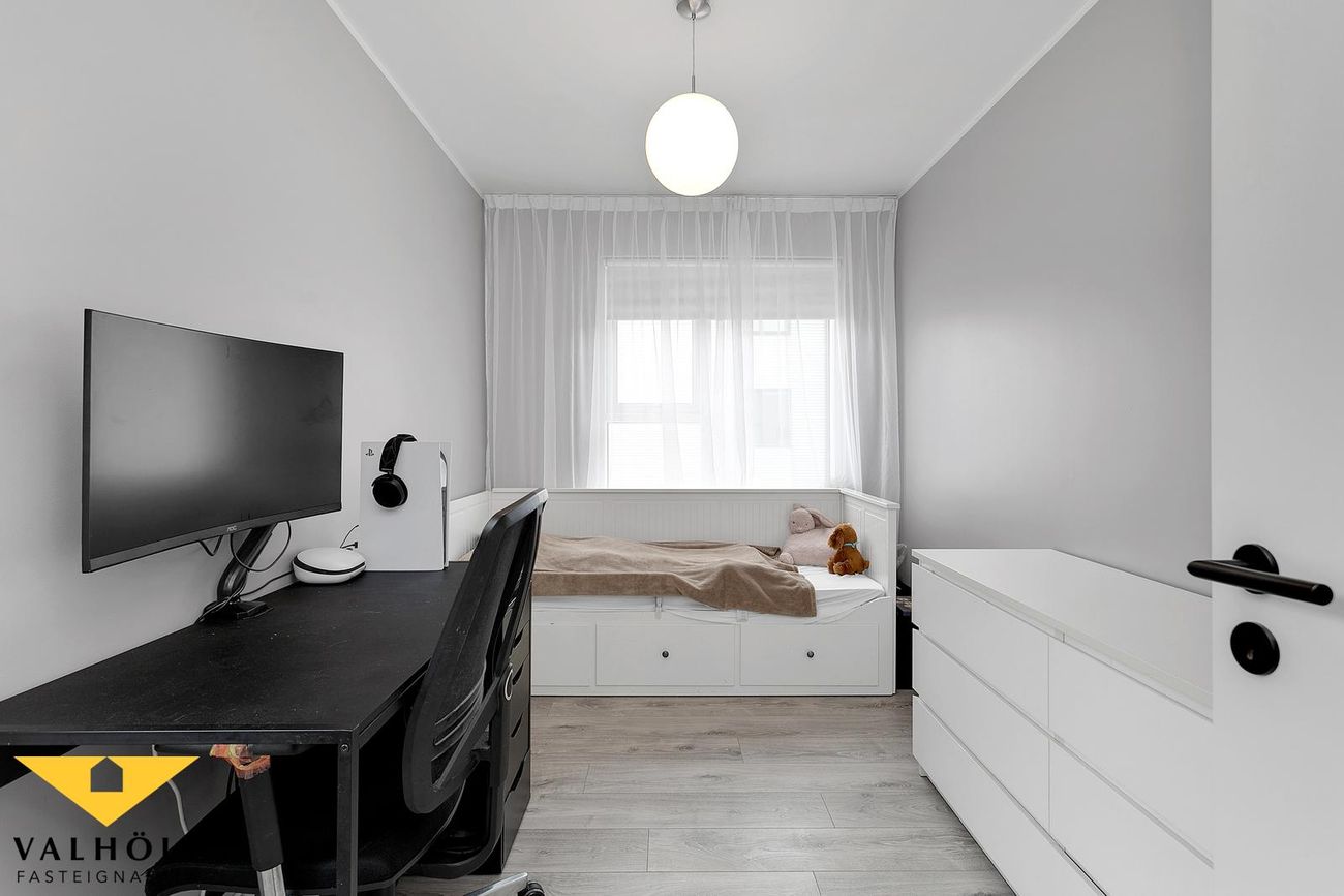 Gerplustræti 12, 270 Mosfellsbær