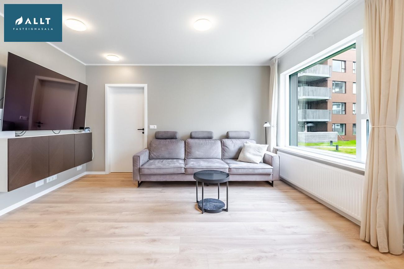 Hringhamar 35, 221 Hafnarfjörður