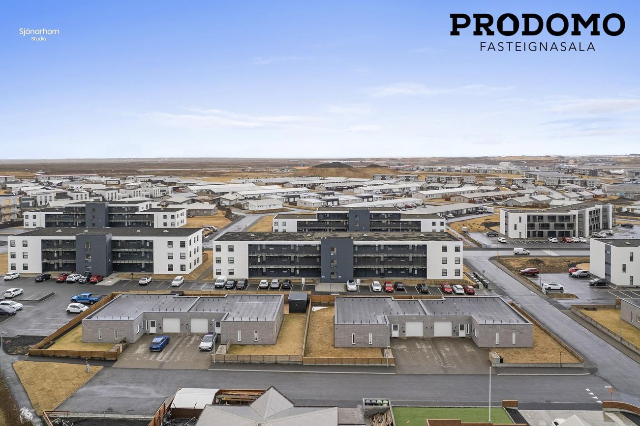 Dalsbraut 3, 260 Reykjanesbær