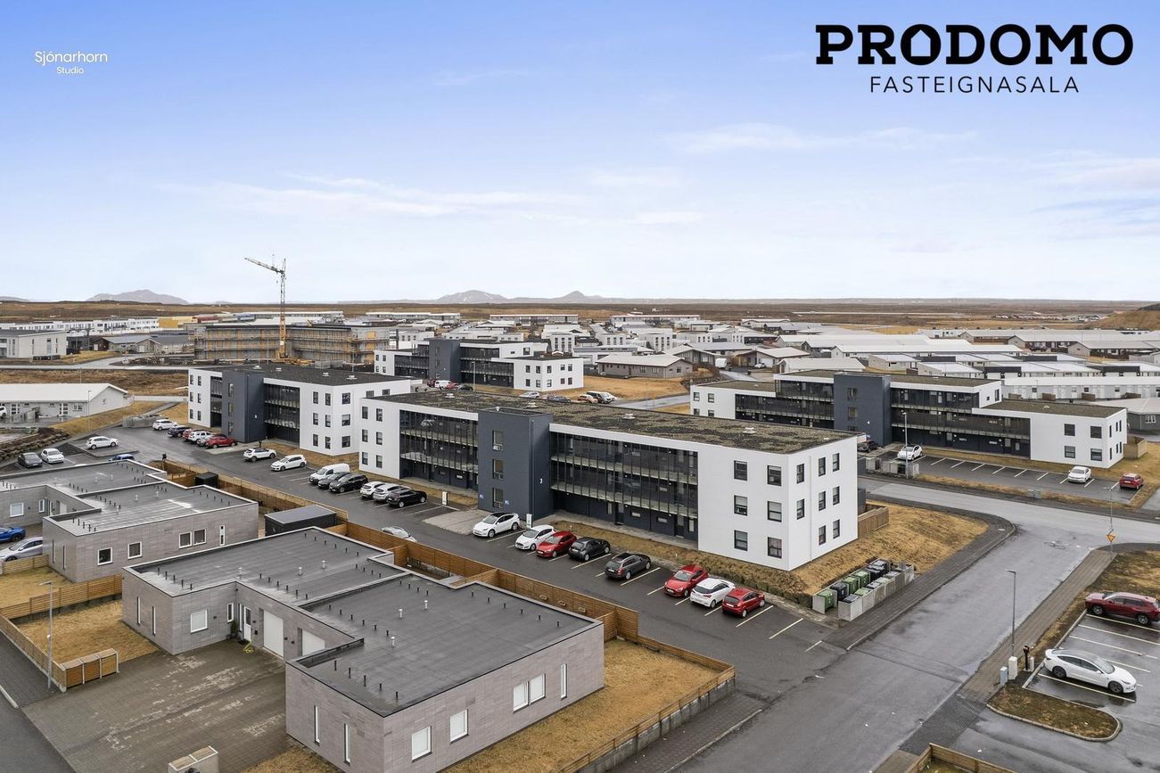 Dalsbraut 3, 260 Reykjanesbær
