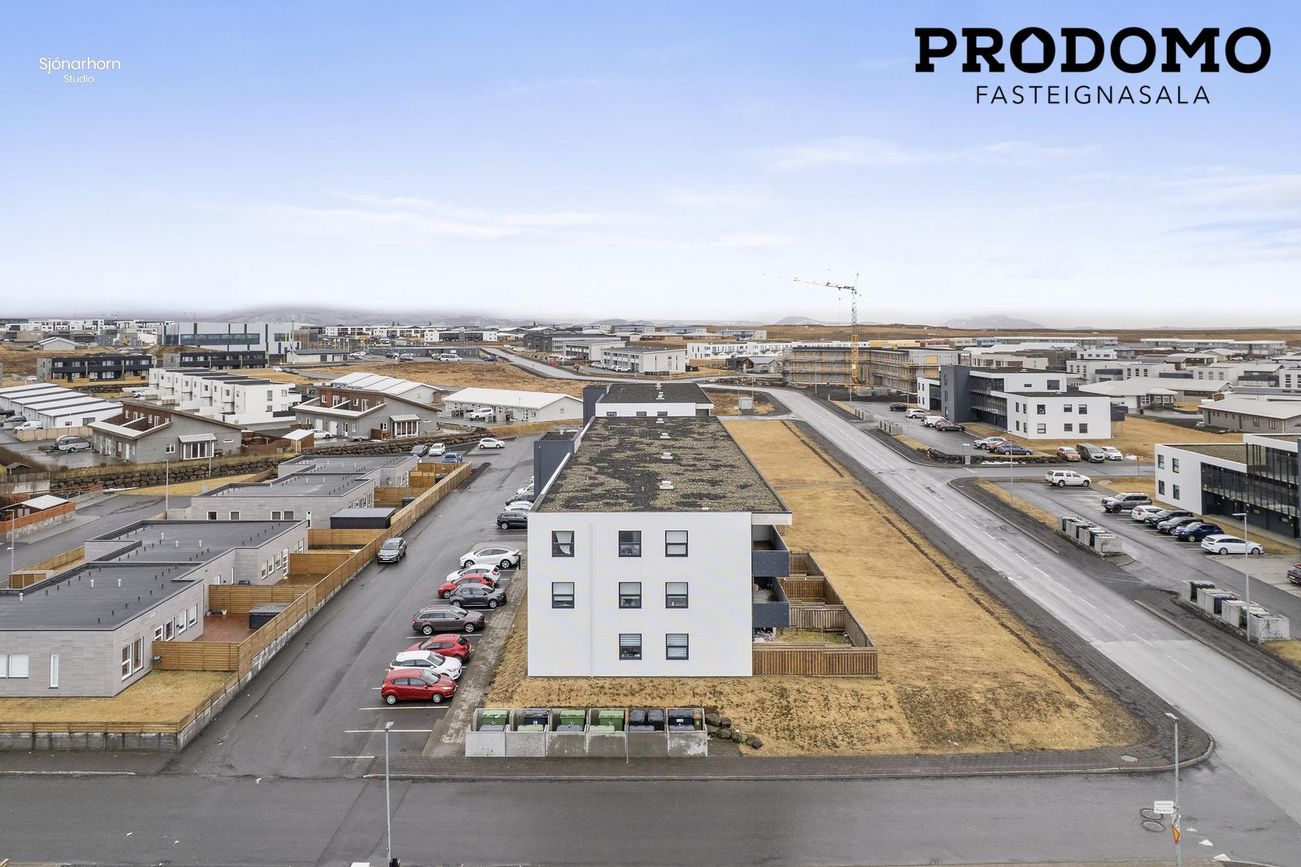 Dalsbraut 3, 260 Reykjanesbær