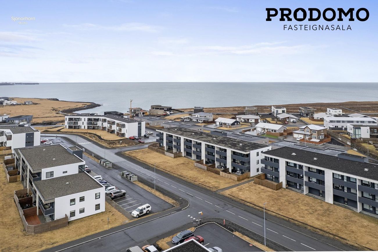 Dalsbraut 3, 260 Reykjanesbær
