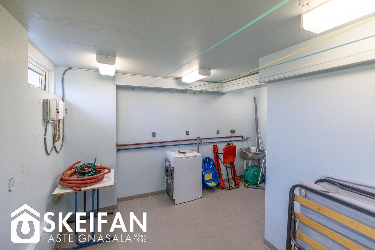 Háengi 8 - 0301, 800 Sveitarfélagið Árborg