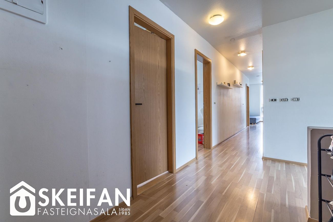 Háengi 8 - 0301, 800 Sveitarfélagið Árborg