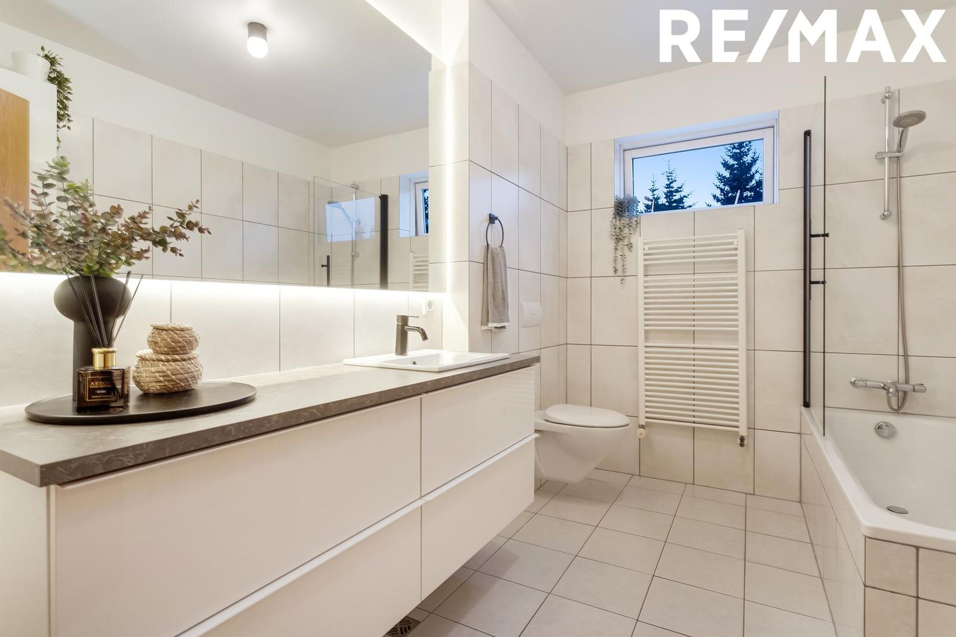 Þórðarsveigur 30, 113 Reykjavík