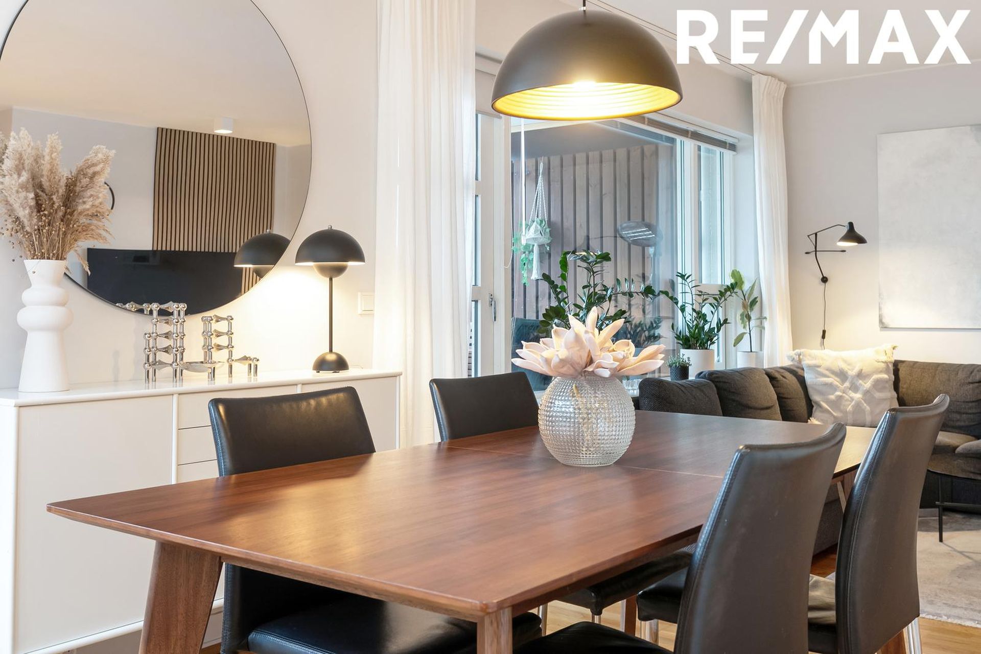 Þórðarsveigur 30, 113 Reykjavík