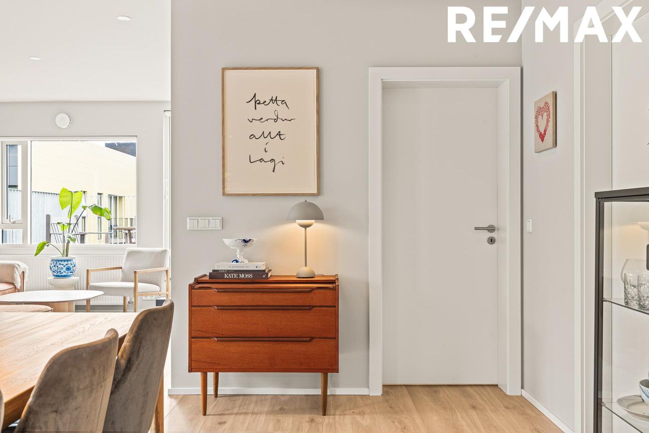 Hallgerðargata 1A, 105 Reykjavík
