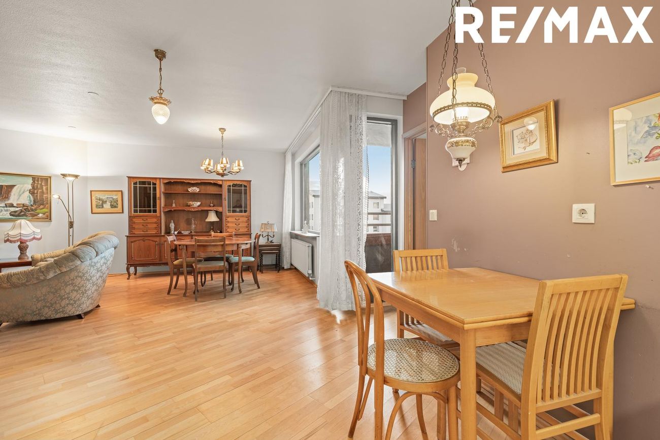 Hvassaleiti 58, 103 Reykjavík