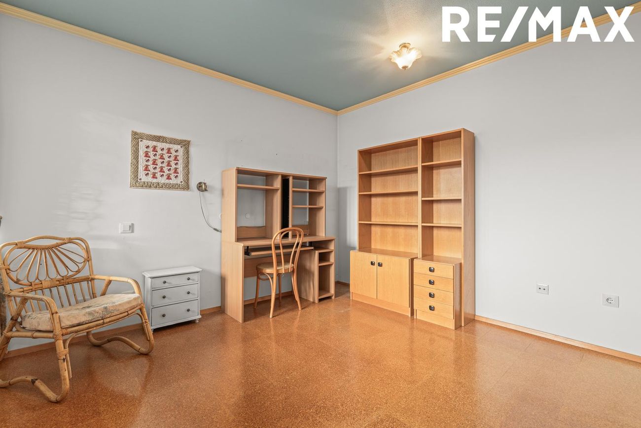 Hvassaleiti 58, 103 Reykjavík