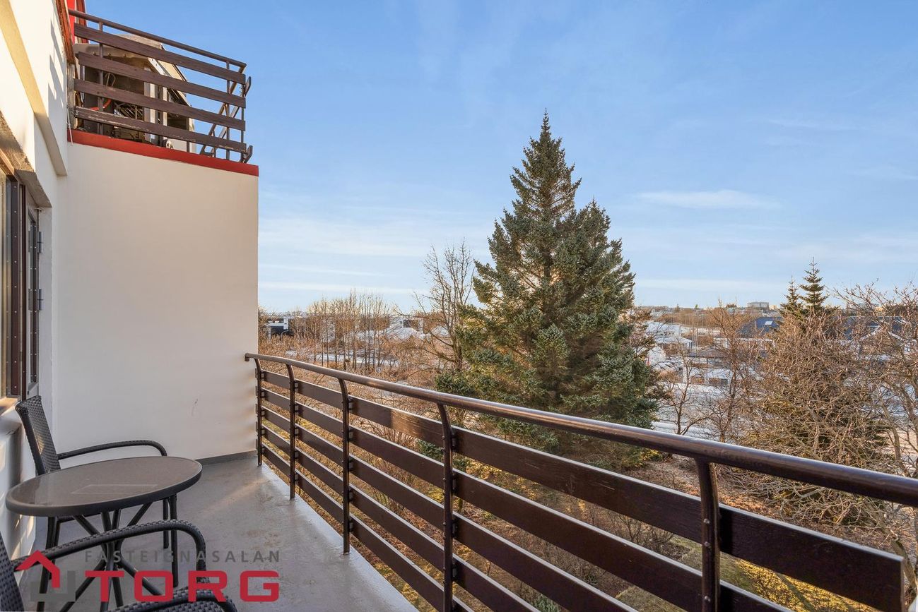 Gnoðarvogur 48 - 0201, 104 Reykjavík