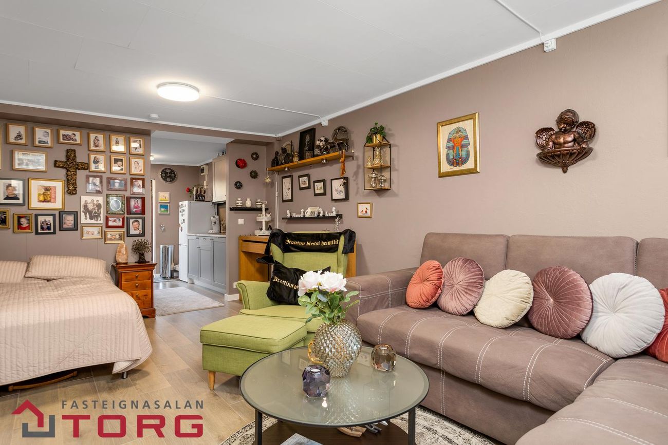 Gnoðarvogur 48 - 0201, 104 Reykjavík