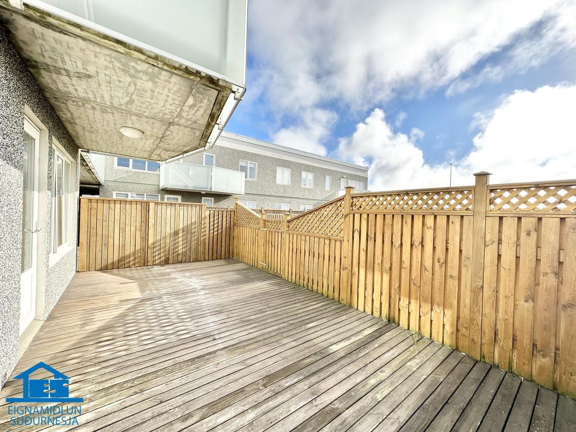 Engjadalur 8, 260 Reykjanesbær
