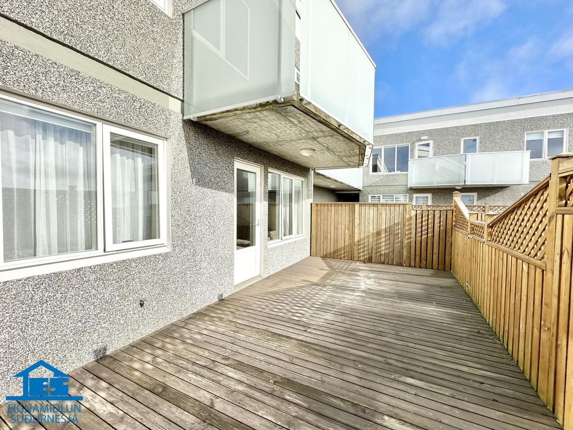 Engjadalur 8, 260 Reykjanesbær