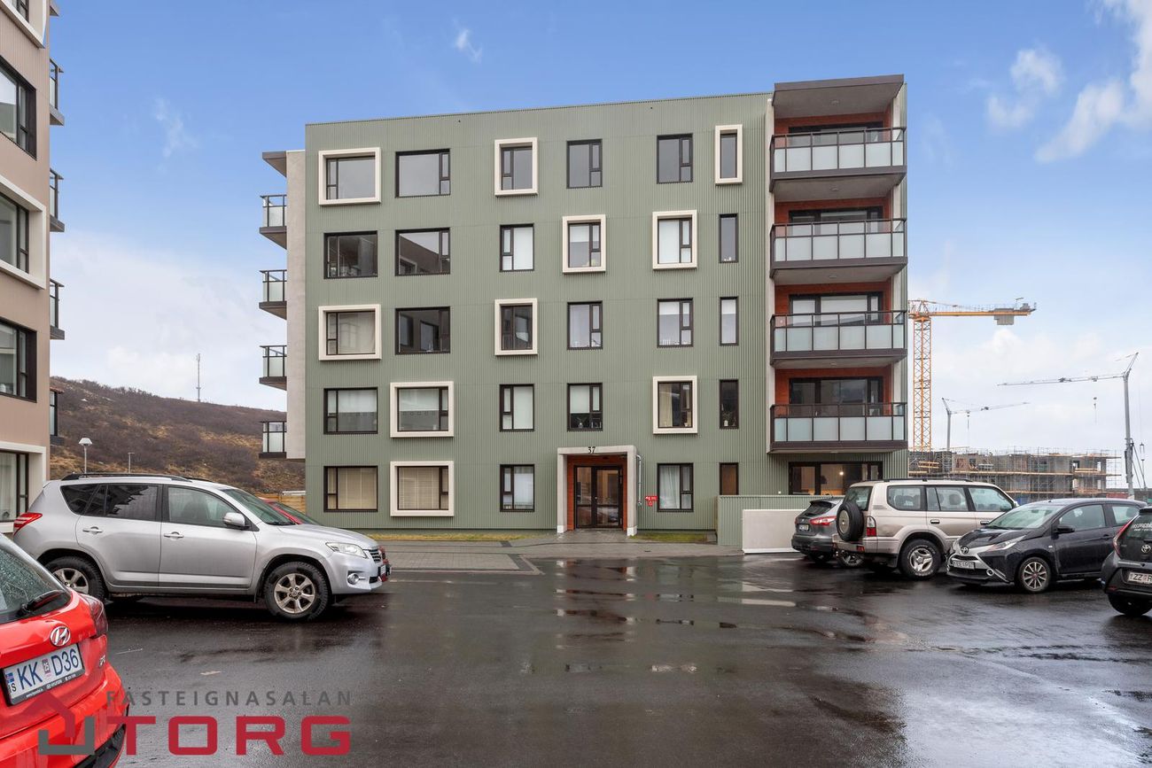 Hringhamar 37, 221 Hafnarfjörður