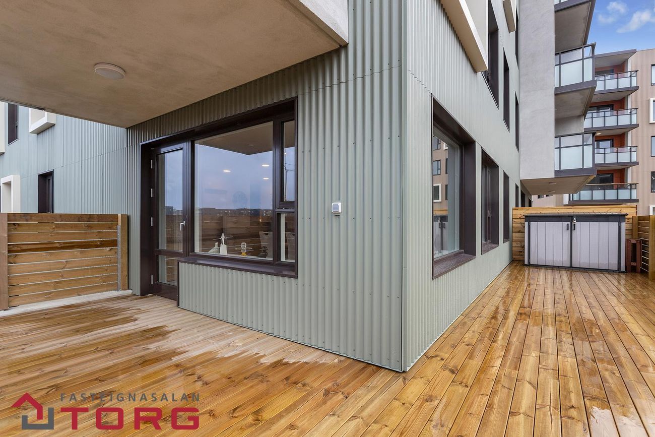 Hringhamar 37, 221 Hafnarfjörður