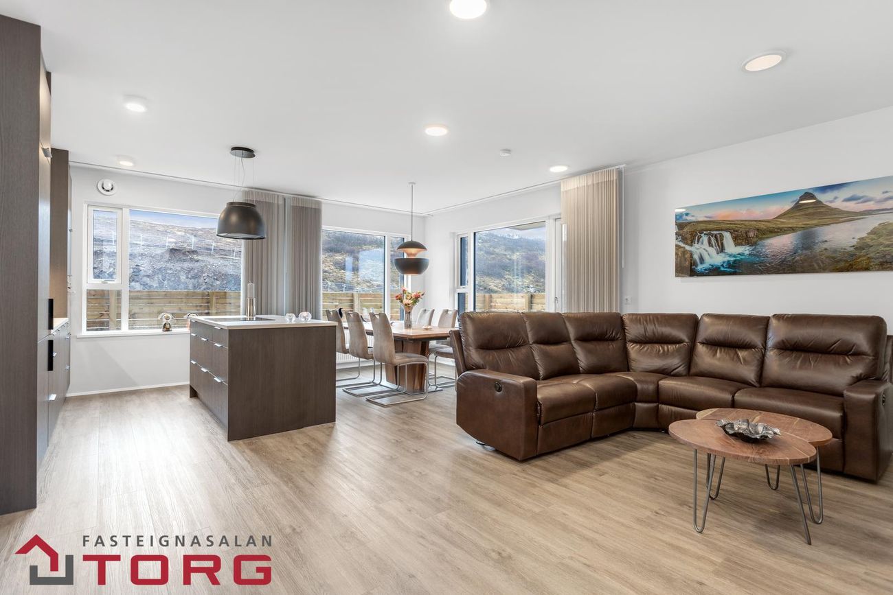 Hringhamar 37, 221 Hafnarfjörður