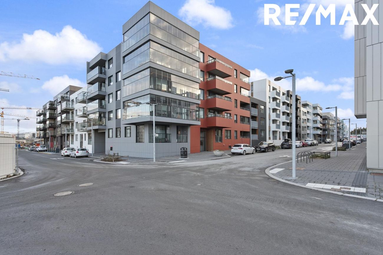 Smyrilshlíð 1, 102 Reykjavík
