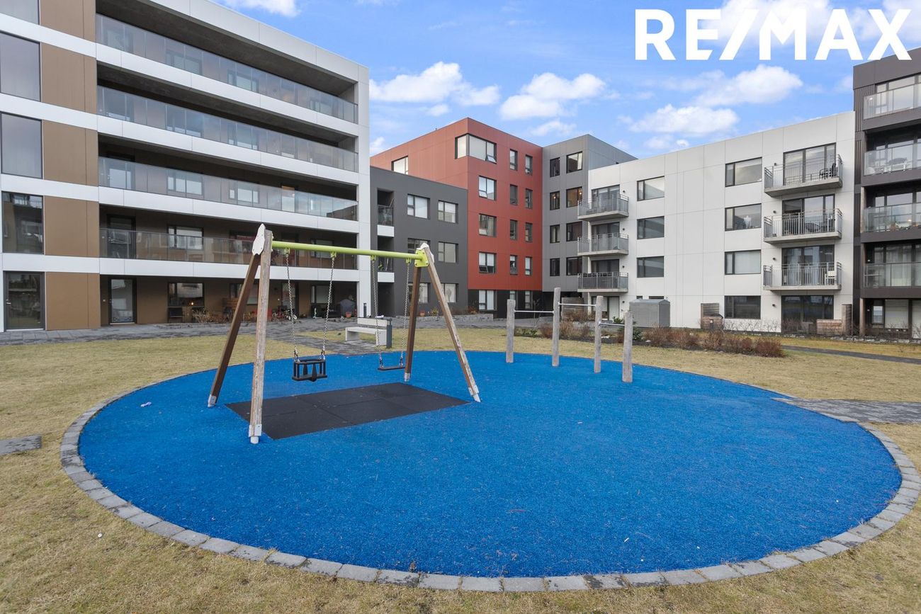 Smyrilshlíð 1, 102 Reykjavík
