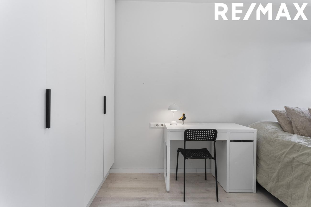 Smyrilshlíð 1, 102 Reykjavík