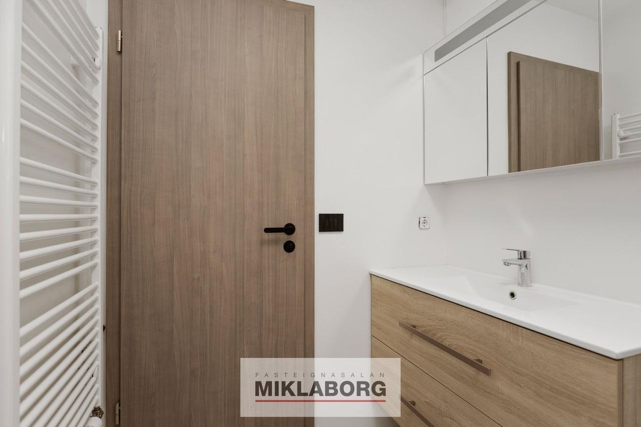 Ugluhólar 6, 111 Reykjavík