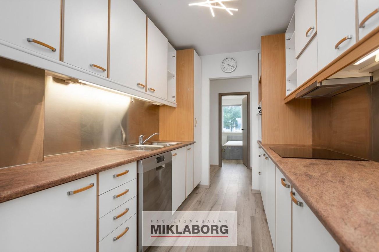 Ugluhólar 6, 111 Reykjavík