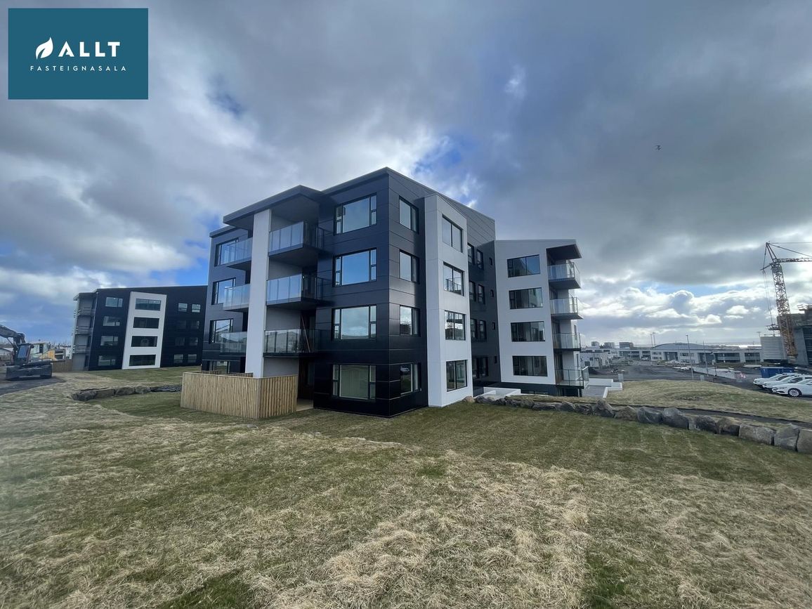 Asparlaut 24, 230 Reykjanesbær