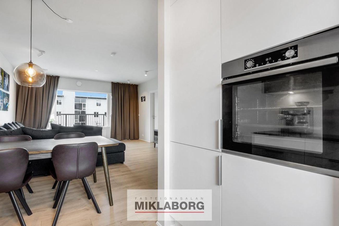 Skyggnisbraut 1, 113 Reykjavík